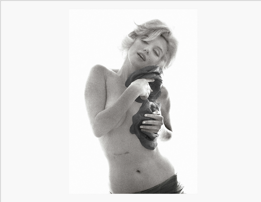 Marilyn Monroe, Grey Roses, The Last Sitting®, 1962